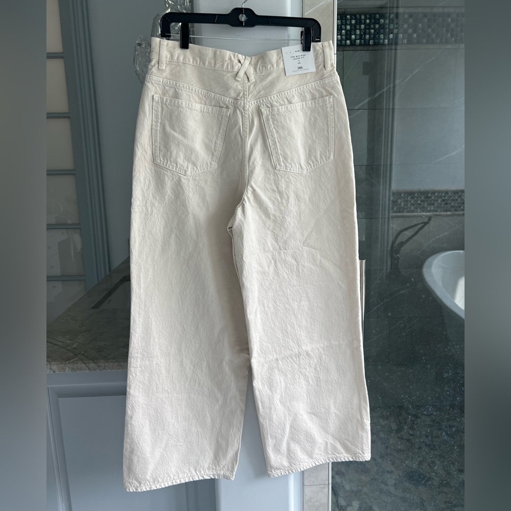 ZARA Mid Rise Loose Fit Denim Ecru - Picture 12 of 15